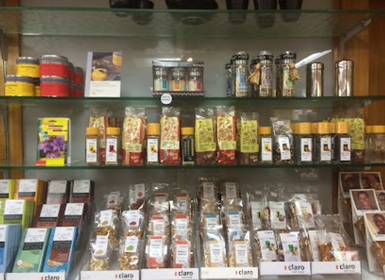 switzerland/aargau/shop/claro-weltladen-ihr-fair-trade-fachgeschaft-in-der-region-fur-lebensmittel-kunsthandwerk-und-schmuck