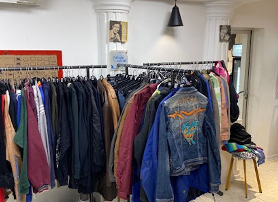 georgia/khevi/shop/kvira-market-vintage-shop
