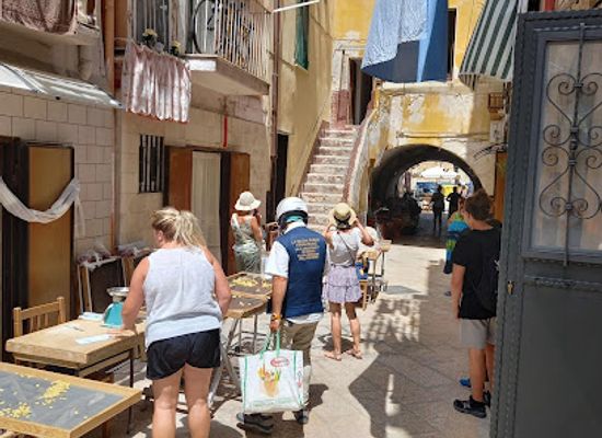 italy/puglia/shop/souvenir-shop-bari-it