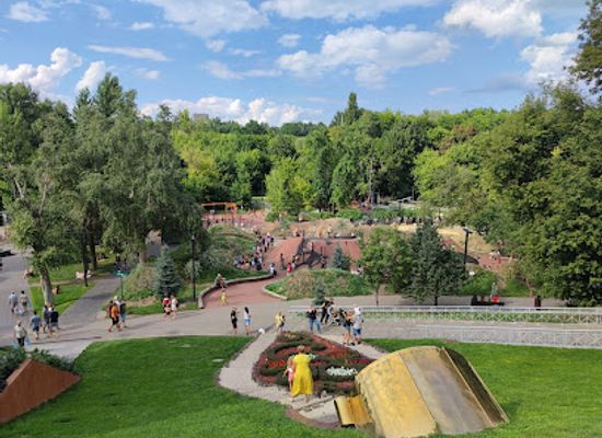 ukraine/kharkiv/gorky-park/shop/sarzhyn-yar