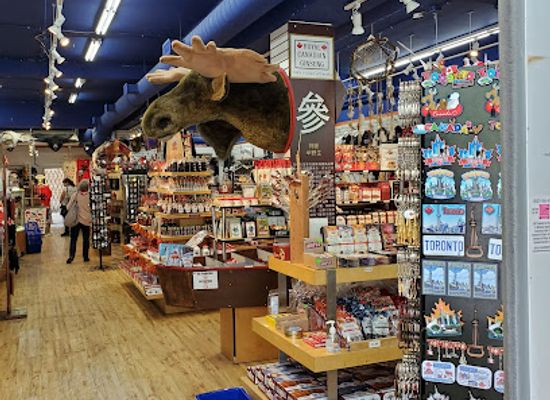 canada/northern-canada/shop/royal-canadian-gifts