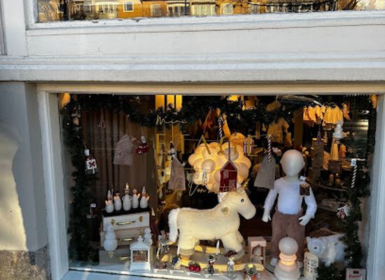 sweden/kosterhavet-national-park/shop/etage-inredning