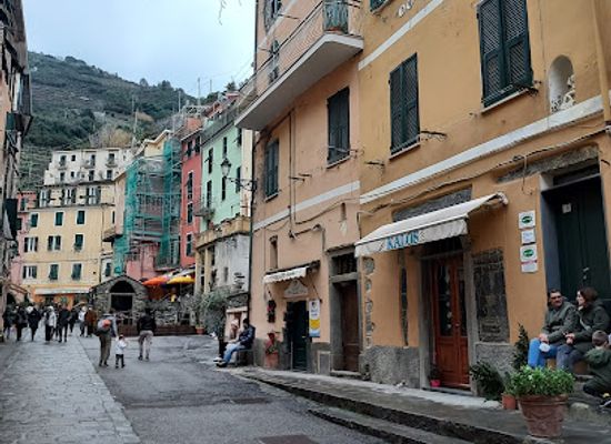 italy/cinque-terre/shop/kalos-boutique-handmade-italian-design