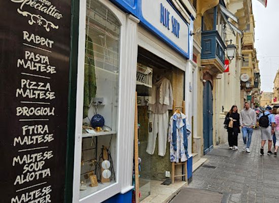 malta/harbour-area/shop/blue-shop-valletta