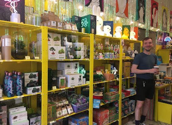 belgium/brussels/shop/present