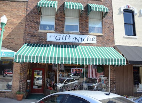 nebraska/platte-river-state-park/shop/the-gift-niche