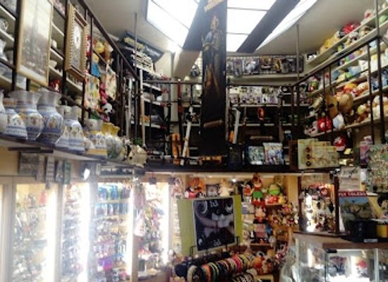 spain/toledo/casco-historico/shop/artesania-herrera-sl