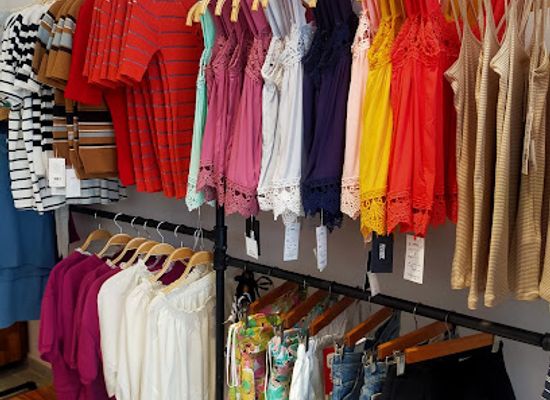 cambodia/siem-reap/wat-bo-road/shop/colors-japan-brand
