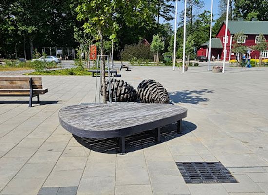 estonia/kärdla/shop/town-square-store