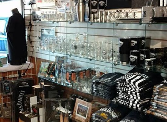 tennessee/middle-tennessee/shop/jackie-s-gift-gallery