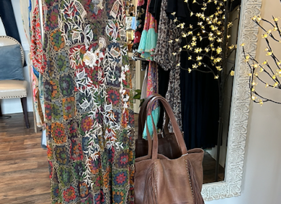 tennessee/nashville/east-nashville/shop/pauli-s-place-boutique