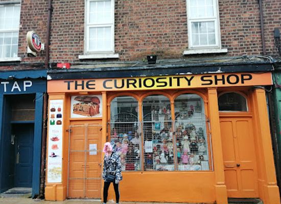 ireland/county-galway/shop/the-curiosity-shop-merchant-s-road-galway