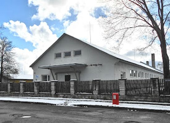 estonia/kuressaare/shop/mareti-kaubamaja