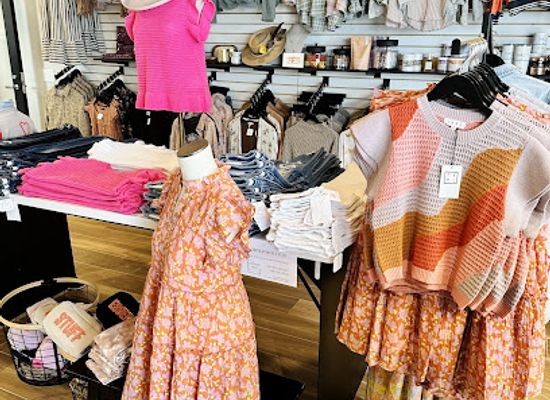 minnesota/saint-cloud/shop/corner-hub-boutique