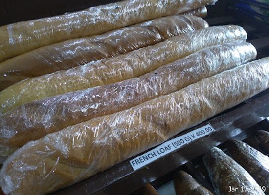 malawi/zomba-plateau/shop/bread-talk