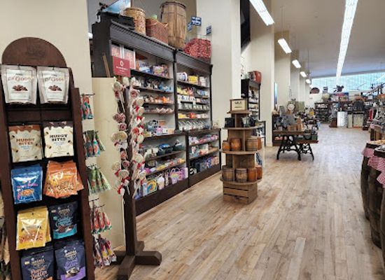 virginia/roanoke/old-southwest/shop/mast-general-store-roanoke