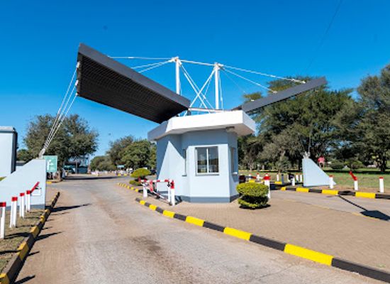 eswatini/hlane-royal-national-park/shop/simunye-plaza-shopping-centre-simunye