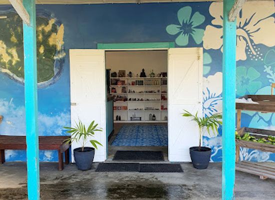 cook-islands/ngatangiia/shop/the-local-crystal-shop-rarotonga