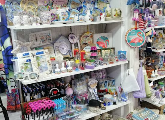 montenegro/herceg-novi/shop/souvenirs-shop