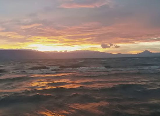 indonesia/lake-toba/shop/kedai-op-josua-davidson-manihuruk