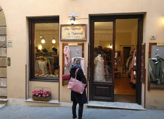 italy/montepulciano/shop/tra-ninnoli-nannoli-abbigliamento-donna-women-s-fashion-store