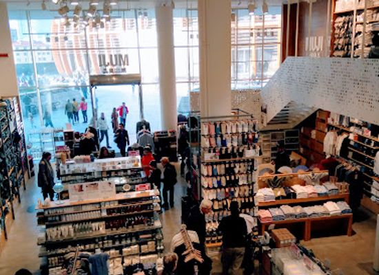 italy/milan/porta-nuova/shop/muji-milan-porta-garibaldi-store