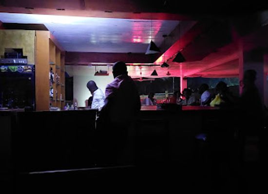 central-african-republic/bayanga/shop/restaurant-le-m