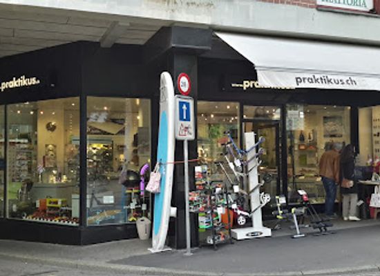 switzerland/basel/shop/baur-store-geschenk-modellautoladen