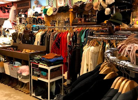 north-carolina/asheville-area/shop/honeypot-vintage