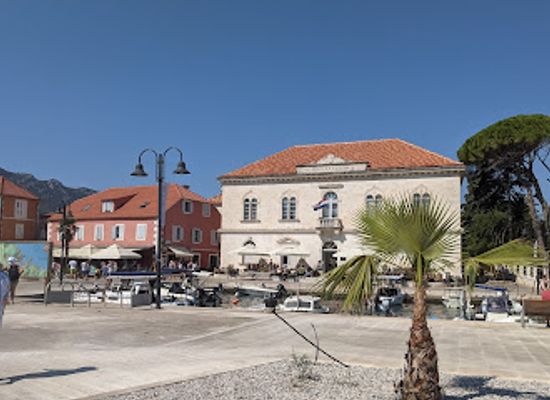 croatia/hvar-island/shop/konzum