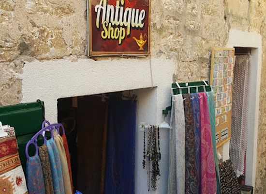 montenegro/herceg-novi/shop/antique-shop-alladin