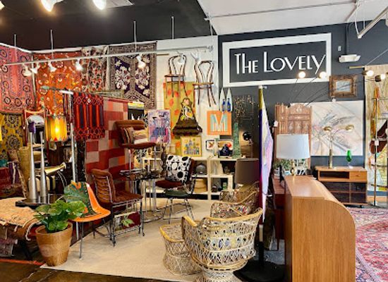 florida/central-florida/shop/the-lovely-boutique-market