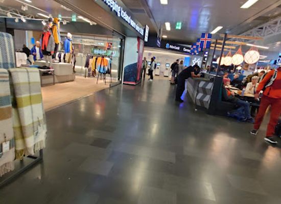 iceland/grindavik/shop/66-north