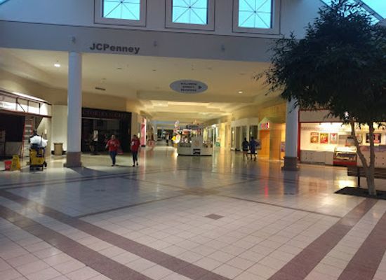 virginia/chesapeake/shop/chesapeake-square