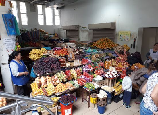 ecuador/northern-sierra/shop/mercado-9-de-octubre