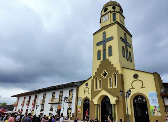 colombia/risaralda-department/shop/plaza-de-bolivar-salento