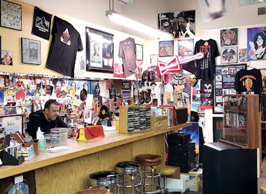 idaho/pocatello/shop/vintage-vinyl-antiques