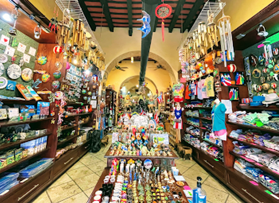 puerto-rico/sierra-de-luquillo/shop/souvenir-outlet-puerto-rico