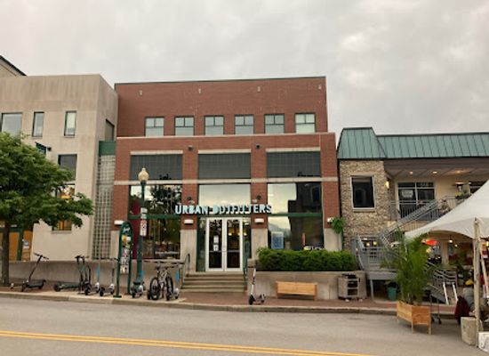 indiana/bloomington/shop/urban-outfitters