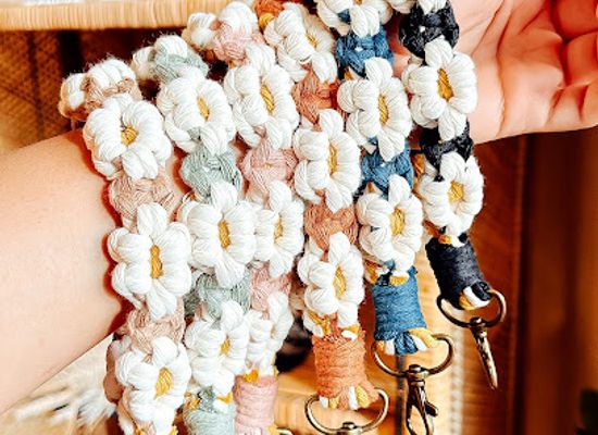 colorado/pueblo/shop/knots-and-fringe