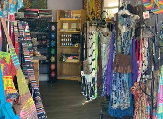 iowa/davenport/shop/wind-dancer-boutique