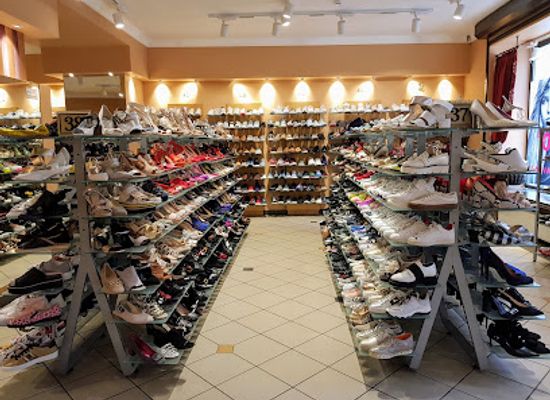 lithuania/vilnius/old-town/shop/outlet-boutique