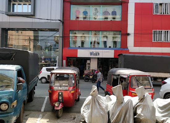sri-lanka/galle/shop/wick-s-family-shop