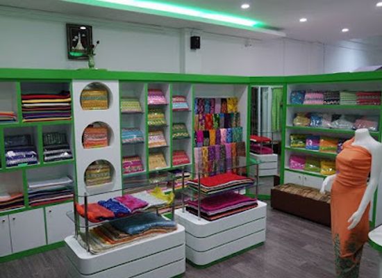myanmar-burma/naypyidaw/shop/shwe-ta-khine