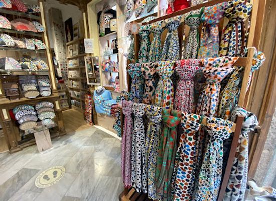 spain/sierra-nevada/shop/souvenirs-la-alborea