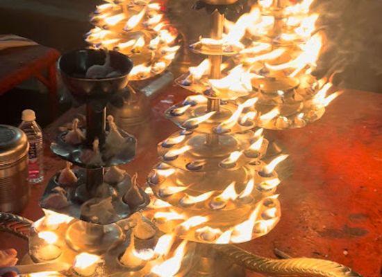 india/varanasi/assi-ghat/shop/famous-ganga-aarti-of-banaras-is-performed-by-brahmins