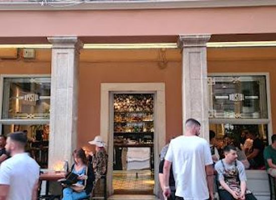 albania/laberia/shop/corfu-central-market