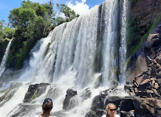 argentina/iguazu-falls-national-park/shop/jardin-de-los-picaflores