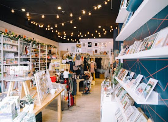 canada/montreal/downtown-montreal/shop/boutique-bonjour-montreal