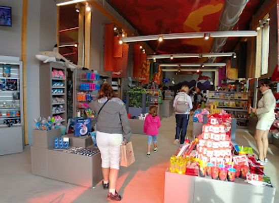 france/auvergne-volcanoes/shop/boutique-auvergne-a-vulcania